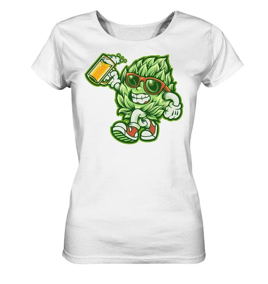 Ein Happy Hop – Damen-Bio-T-Shirt von Hoppymerch mit dem Bild einer Hopfenfigur, die ein Bier hält.